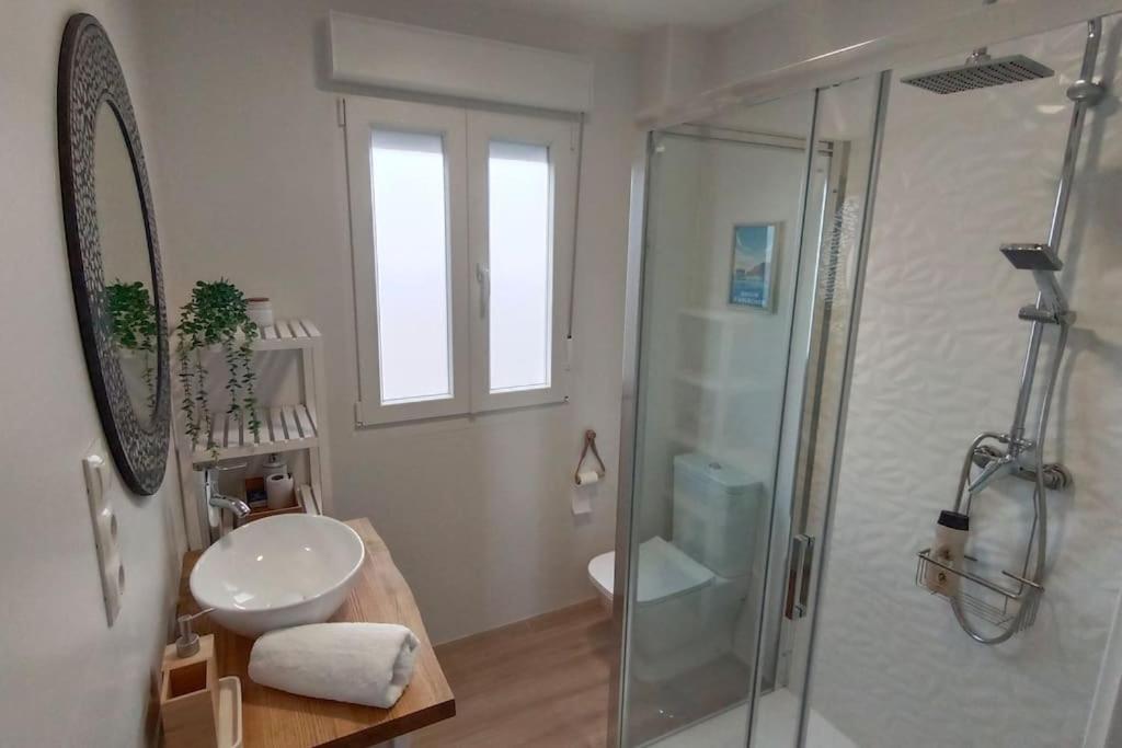 Acogedor Y Luminoso Piso Santander Apartment Luaran gambar